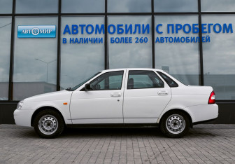 Подержанный автомобиль LADA (ВАЗ) Priora Sedan 2010 года (2 фото)