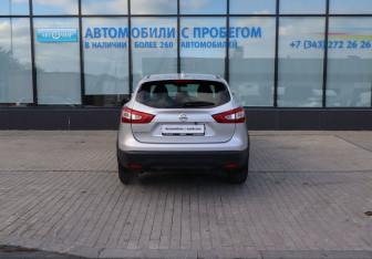 Подержанный автомобиль Nissan Qashqai 2018 года (4 фото)