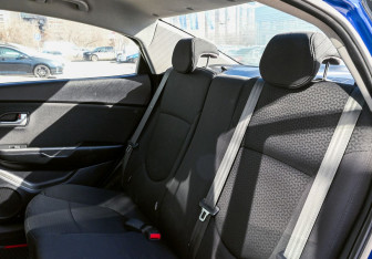 Подержанный автомобиль Kia Rio Sedan 2013 года (15 фото)