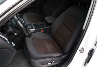Подержанный автомобиль Audi A4 allroad 2013 года (18 фото)