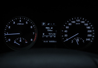 Подержанный автомобиль Hyundai Tucson 2017 года (16 фото)