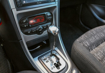 Подержанный автомобиль Peugeot 307 Hatchback 2001 года (9 фото)