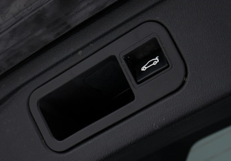 Подержанный автомобиль Haval F7 2022 года (19 фото)