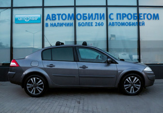 Подержанный автомобиль Renault Megane Sedan 2008 года (6 фото)