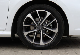 Подержанный автомобиль Omoda S5 2023 года (22 фото)
