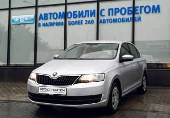 Подержанный автомобиль Skoda Rapid Liftback 2014 года (1 фото)