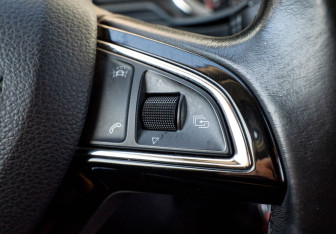 Подержанный автомобиль Skoda Octavia Liftback 2016 года (12 фото)