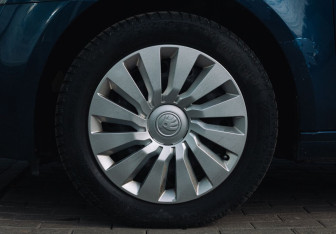 Подержанный автомобиль Skoda Octavia Liftback 2014 года (17 фото)