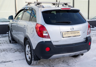 Подержанный автомобиль Opel Antara 2013 года (3 фото)