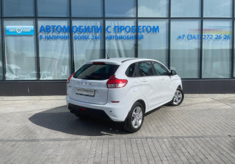 Подержанный автомобиль LADA (ВАЗ) XRAY 2016 года (5 фото)