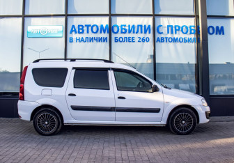 Подержанный автомобиль LADA (ВАЗ) Largus Wagon 2018 года (6 фото)