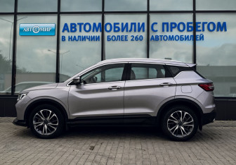 Подержанный автомобиль Geely Coolray 2022 года (2 фото)