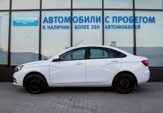 Подержанный автомобиль LADA (ВАЗ) Vesta Sedan 2017 года (2 фото)