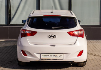 Подержанный автомобиль Hyundai i30 Hatchback 2013 года (4 фото)
