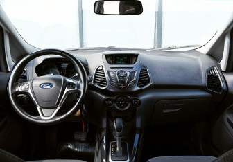 Подержанный автомобиль Ford EcoSport 2016 года (20 фото)