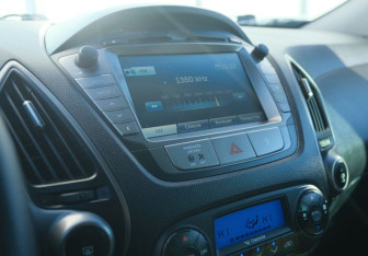 Подержанный автомобиль Hyundai ix35 2014 года (12 фото)