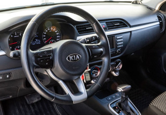 Подержанный автомобиль Kia Rio Hatchback 2018 года (10 фото)