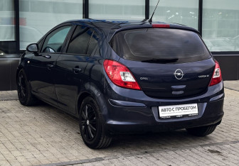Подержанный автомобиль Opel Corsa 2008 года (3 фото)