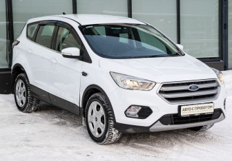 Подержанный автомобиль Ford Kuga 2018 года (7 фото)