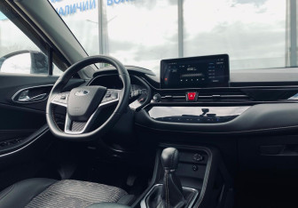 Подержанный автомобиль Москвич 3 2023 года (12 фото)