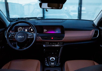 Подержанный автомобиль Kia Seltos 2022 года (19 фото)