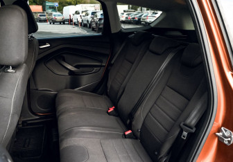Подержанный автомобиль Ford Kuga 2015 года (19 фото)