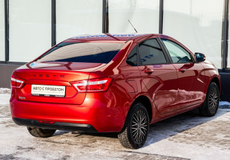 Подержанный автомобиль LADA (ВАЗ) Vesta Sedan 2018 года (5 фото)