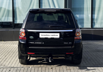 Подержанный автомобиль Land Rover Freelander 2014 года (4 фото)