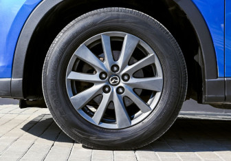 Подержанный автомобиль Mazda CX-5 2012 года (21 фото)