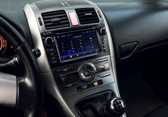 Подержанный автомобиль Toyota Auris Hatchback 2008 года (11 фото)