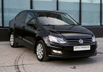 Подержанный автомобиль Volkswagen Polo Sedan 2019 года (7 фото)