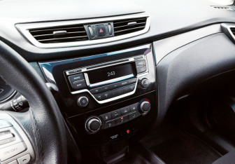 Подержанный автомобиль Nissan Qashqai 2014 года (10 фото)