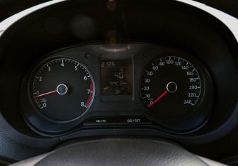 Подержанный автомобиль Volkswagen Polo Sedan 2018 года (16 фото)