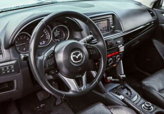 Подержанный автомобиль Mazda CX-5 2012 года (10 фото)