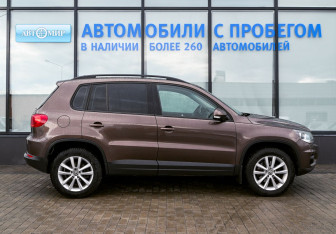 Подержанный автомобиль Volkswagen Tiguan 2016 года (6 фото)