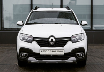 Подержанный автомобиль Renault Sandero 2021 года (8 фото)