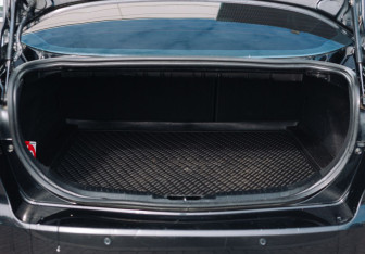 Подержанный автомобиль Ford Mondeo Liftback 2010 года (15 фото)