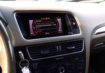 Подержанный автомобиль Audi Q5 2011 года (12 фото)