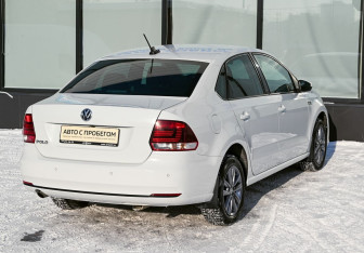 Подержанный автомобиль Volkswagen Polo Sedan 2019 года (5 фото)