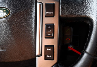 Подержанный автомобиль Land Rover Discovery 2008 года (13 фото)