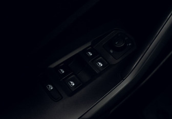 Подержанный автомобиль Volkswagen Jetta Sedan 2020 года (12 фото)