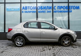 Подержанный автомобиль Renault Logan Sedan 2019 года (6 фото)