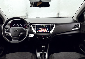 Подержанный автомобиль Hyundai Solaris Sedan 2018 года (18 фото)