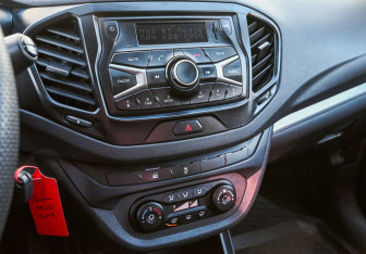 Подержанный автомобиль LADA (ВАЗ) Vesta Sedan 2016 года (13 фото)