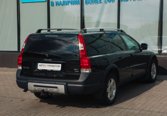 Подержанный автомобиль Volvo XC70 2006 года (5 фото)