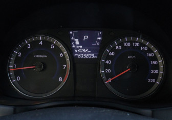 Подержанный автомобиль Hyundai Solaris Sedan 2013 года (14 фото)