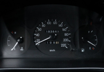 Подержанный автомобиль Chevrolet Lanos 2006 года (13 фото)