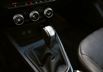 Подержанный автомобиль Renault Arkana 2019 года (16 фото)