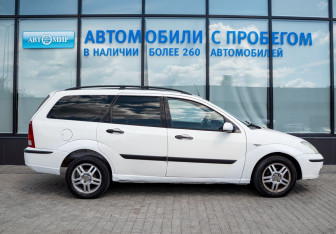 Подержанный автомобиль Ford Focus Wagon 2004 года (6 фото)