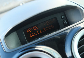 Подержанный автомобиль Opel Corsa 2007 года (15 фото)